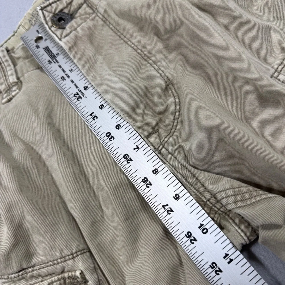 American Eagle Outfitters Mens Khaki Cargo Shorts Classic Length Tan 29W